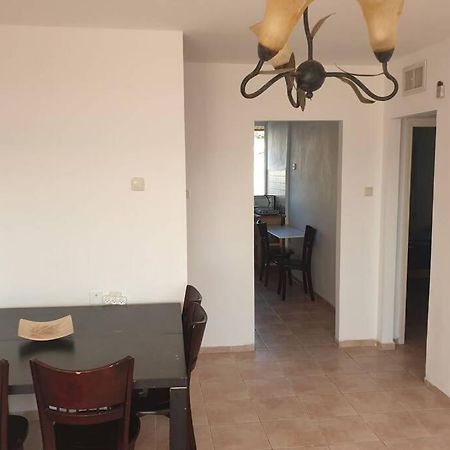 Family Apartment By The Sea Хайфа Экстерьер фото